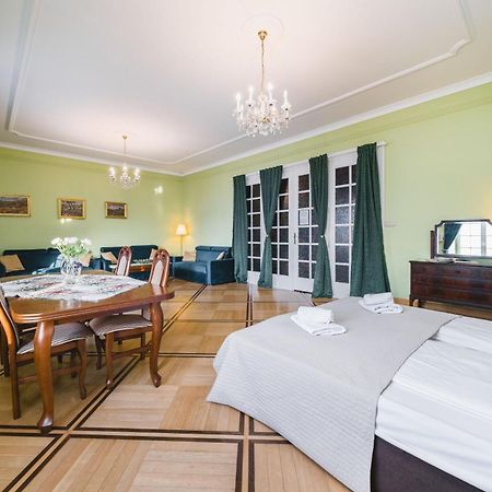 Apartamenty W Palacu Pod Baranami كراكوفيا المظهر الخارجي الصورة