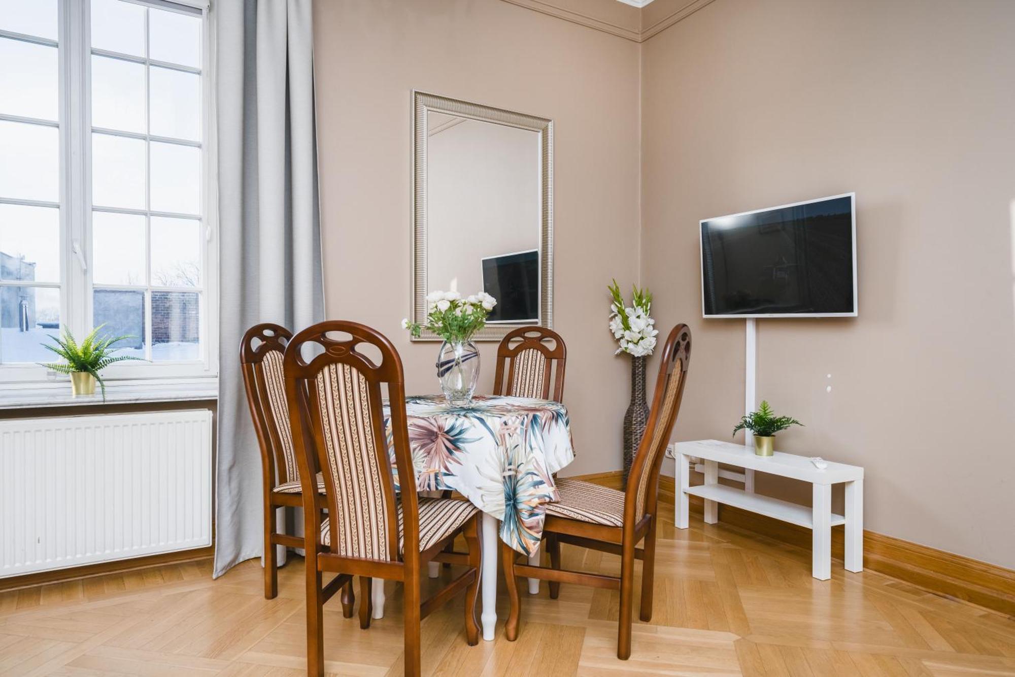 Apartamenty W Palacu Pod Baranami كراكوفيا المظهر الخارجي الصورة