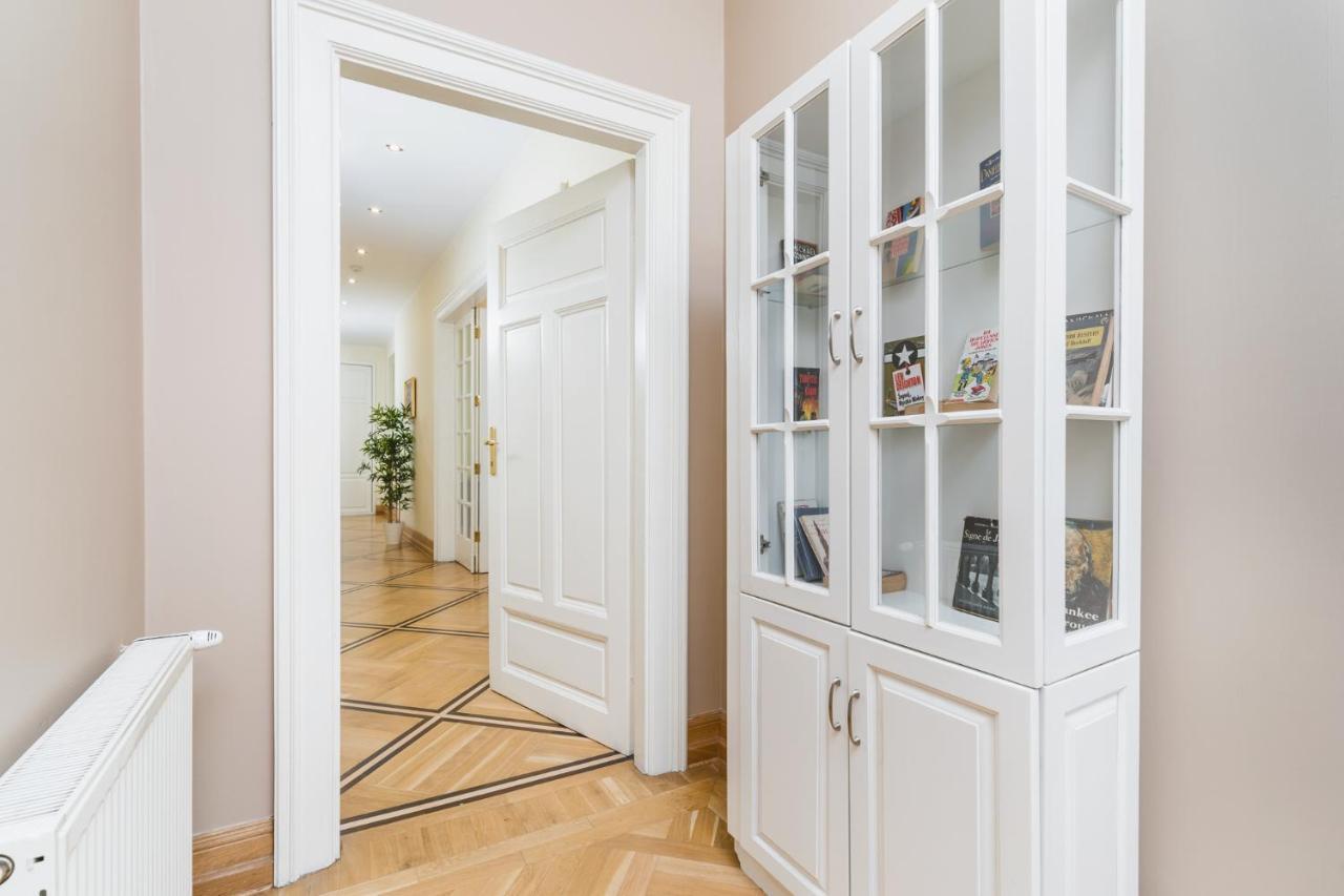 Apartamenty W Palacu Pod Baranami كراكوفيا المظهر الخارجي الصورة