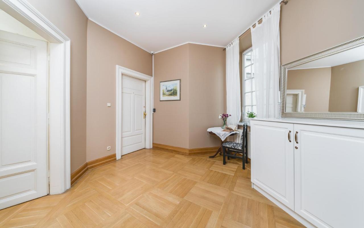 Apartamenty W Palacu Pod Baranami كراكوفيا المظهر الخارجي الصورة